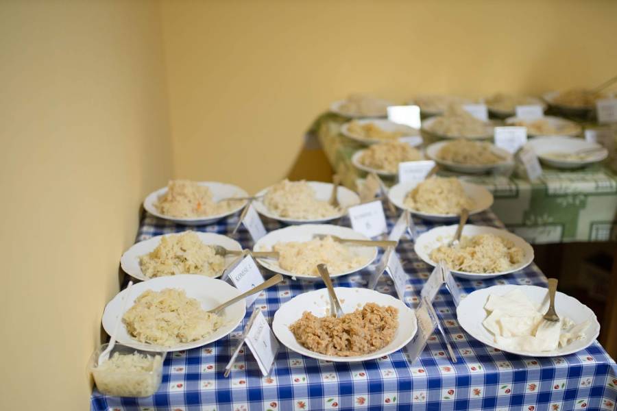 Košt ovocných pálenek a kysaného zelí v Mikulčicích. Zdroj: Gurmáni MIkulčice