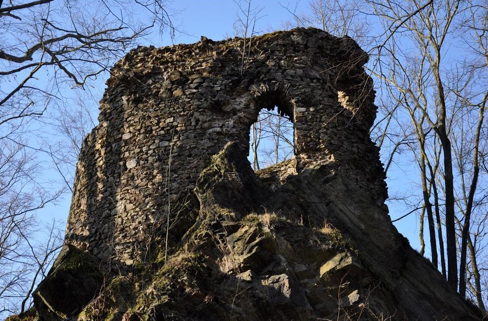 Zřícenina hradu Hamrštejn. Foto: Petr Fabian. Zdroj: <a href="http://www.hrady-zriceniny.cz">Hrady-zříceniny.cz</a>
