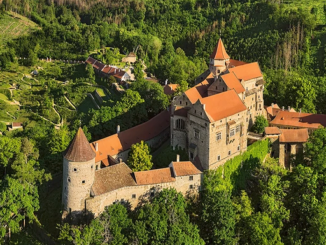 Hrad Pernštejn. Zdroj: NPÚ