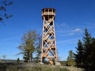 Rozhledna na Anenském vrchu u Sosnové. Zdroj foto: obec Sosnová v Moravskoslezském kraji