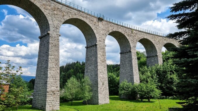 Viadukt ve Smržovce