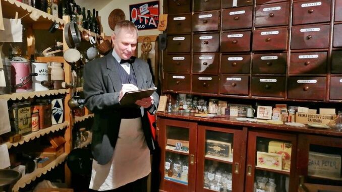 Prvorepublikový koloniál. Zdroj: Regionální muzeum města Žďáru nad Sázavou