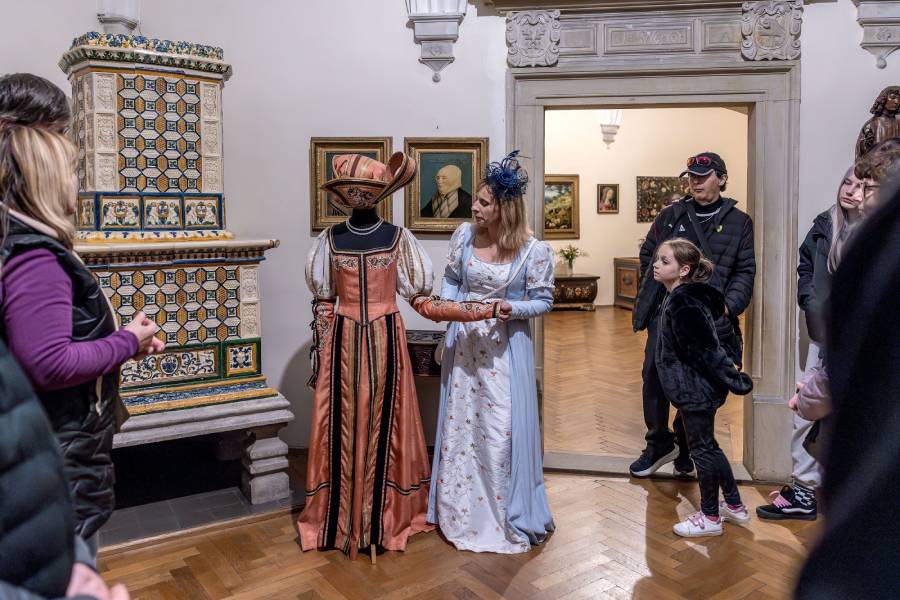 Kostýmované prohlídky na hradě Šternberk. Zdroj: Národní památkový ústav