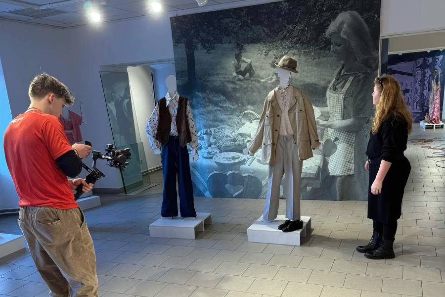 Do práce i k odpočinku Sbírka oděvů z 60.-80. let scénografky a kostýmní výtvarnice Andrey Králové. Zdroj: Prácheňské muzeum v Písku