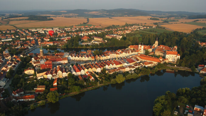 V Telči se natáčela filmová pohádka s princeznou, kterou nebylo lehké zkrotit! Autor. Mr Hyde. Volné dílo.