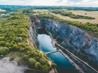 Lom Velká Amerika. Zdroj: Viktor Hanacek z picjumbo.com