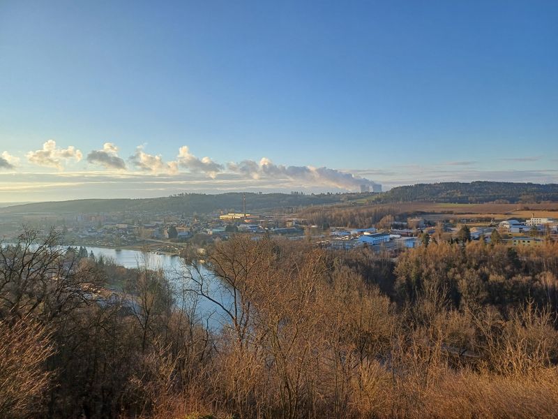 Výhled z rozhledny Semenec na řeku Vltavu. Foto: Anna Petruželková
