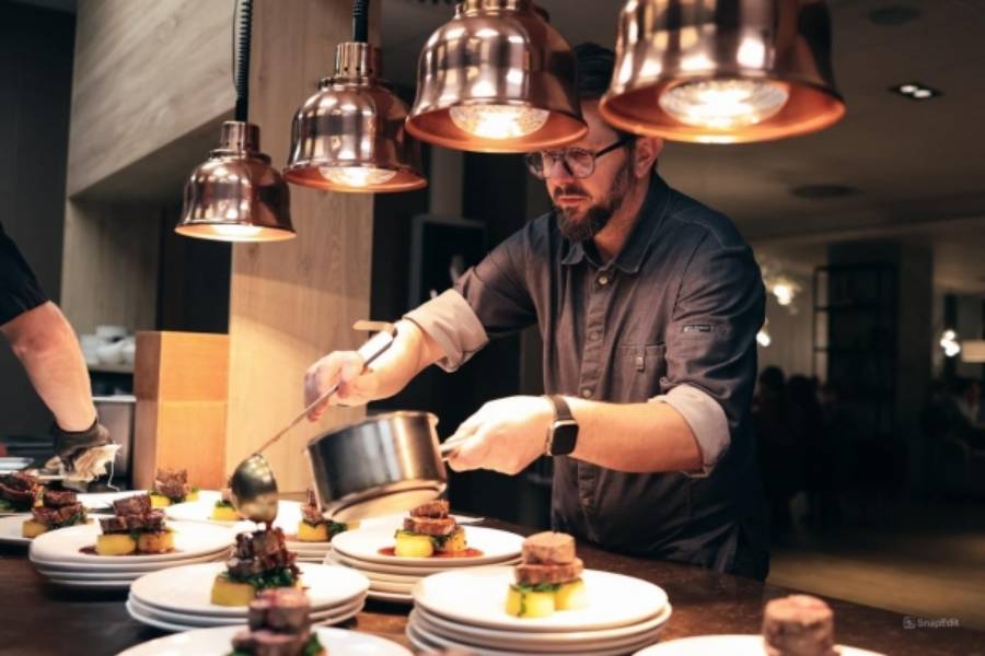 Tematické galavečeře s mistrem kuchařem. Zdroj: Táborský festival vína z.s.