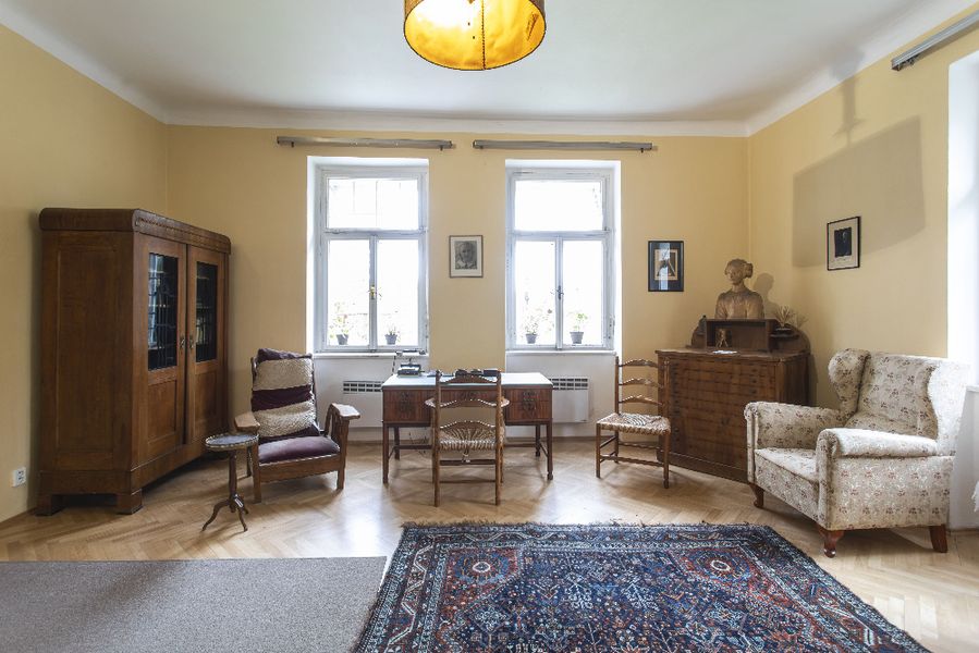 Zdroj: Památník Karla Čapka ve Staré Huti u Dobříše