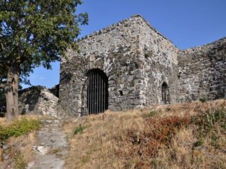 Zřícenina hradu Blansko v okrese Ústí nad Labem. Foto: Petr Fabian. Zdroj: Hrady-zříceniny.cz