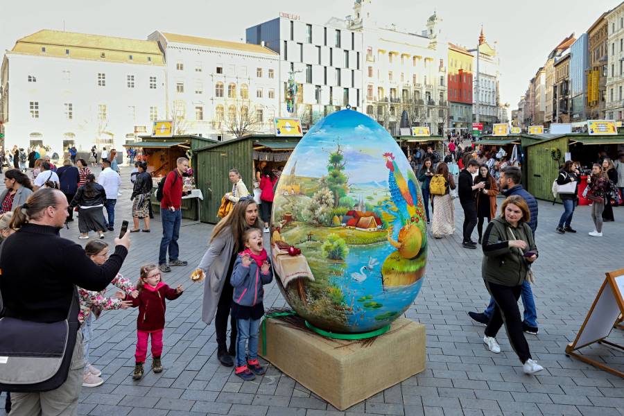 Velikonoční trhy na náměstí Svobody. Zdroj: Kávéeska, velikonocnislavnosti.cz