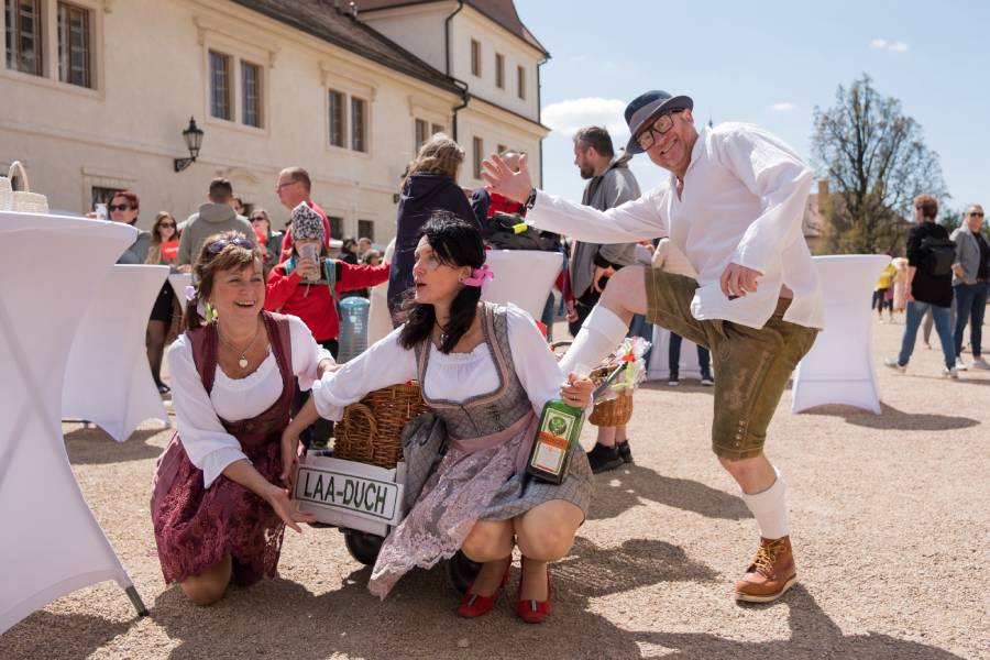 Pouliční veselí. Foto: T. Pleskot. Zdroj: Město Litomyšl, lazneducha.cz