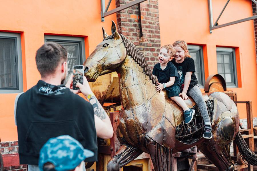 Den Země v Kovozoo ve Starém Městě. Autor: Martin Zemánek. Zdroj: Kovozoo, kovozoo.cz