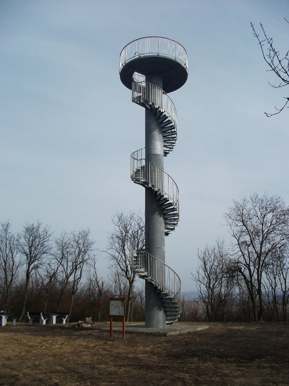 Rozhledna Hořidla v okrese Litoměřice. Zdroj foto: <a href="https://www.rozhlednovymrajem.cz/">Rozhlednovým rájem</a>