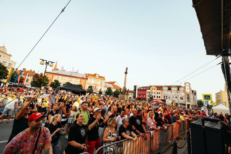 Program na náměstí Přemyslovců v Nymburku. Zdroj: TIC Nymburk