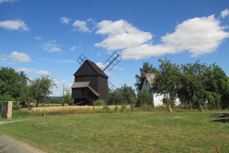 Červekův větrný mlýn Skalička. Zdroj: Tonda Červek