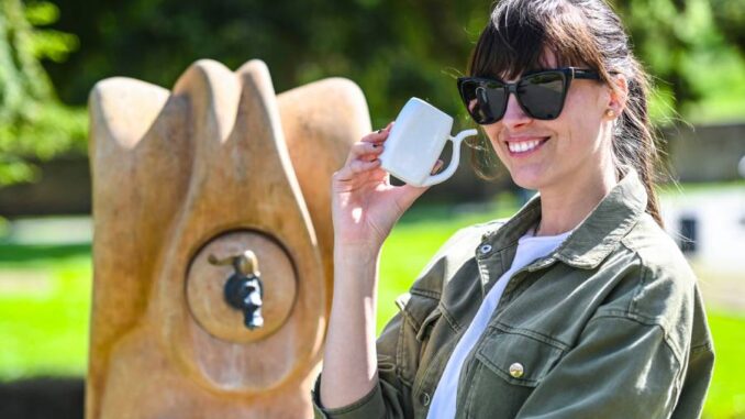 Slatinické prameny jsou oblíbeným místem pro ty, kteří hledají přírodní způsoby léčby a zlepšení zdraví. Zdroj: Lázně Slatinice