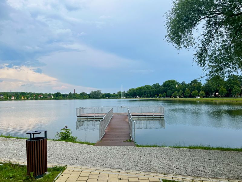 Jezero Barbora v Ústeckém kraji. Zdroj: Shutterstock.com/DAN_SHMIDT/2496024915
