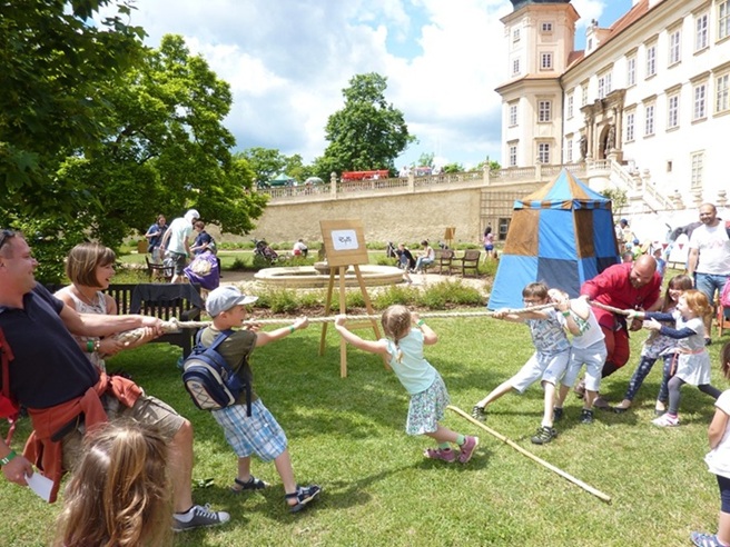 Staň se rytířem na zámku Mníšku pod Brdy. Zdroj: Petr Digrin
