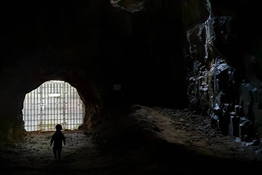 Den otevřených dveří v Býčí skále. Zdroj: ZO ČSS 6-01 Býčí skála 