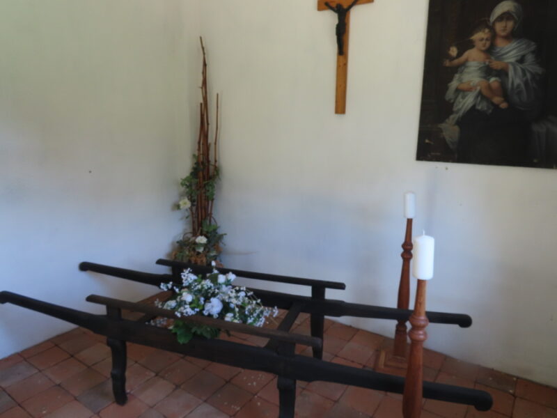 Expozice pohřebnictví v márnici na hřbitově. Zdroj a autor: Pavla Košík Jelínková 