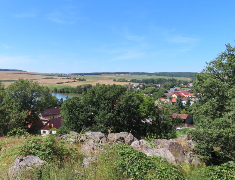 Výhledy od letohrádku Kamýk do kraje. Zdroj foto a autor: Pavla Košík Jelínková