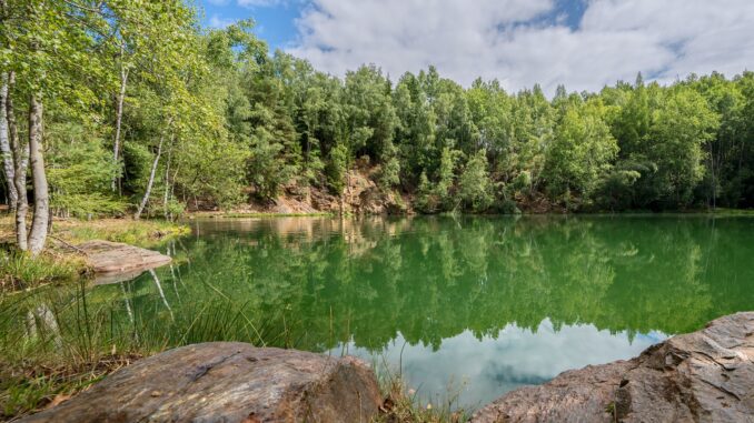 Lom Antonka u Kamenice nad Lipou. Zdroj: Shutterstock.com/Milan_PE/2355648887