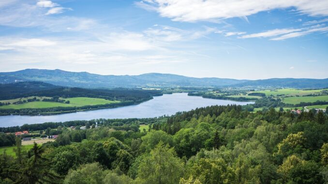 Přehrada Lipno. Zdroj: Fotka od Leonhard Niederwimmer z Pixabay