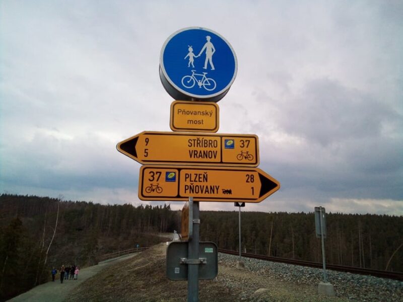 U Pňovanského mostu. Autor a zdroj foto: Pavla Košík Jelínková