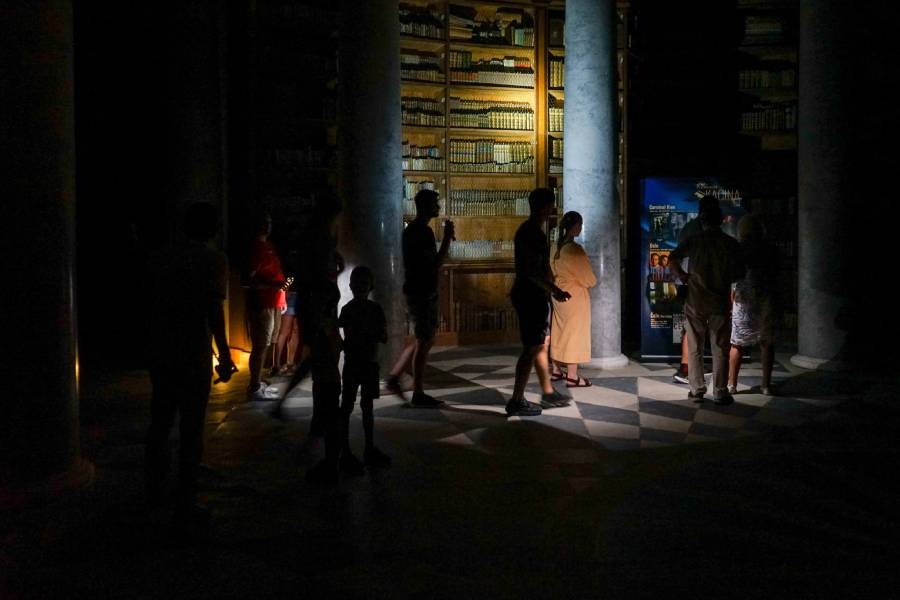 Noc s baterkami na Kačině. Zdroj: Národní zemědělské muzeum