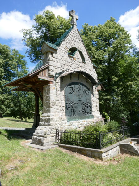 Křížová cesta Dušana Jurkoviče. Pamětní deska.