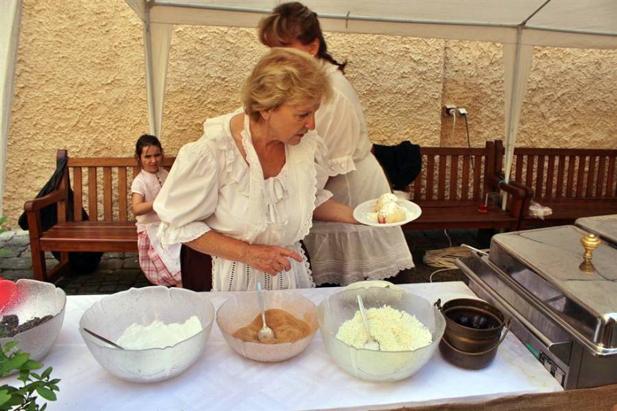 Slavnost ovocných knedlíků na zámku Konopiště. Zdroj: Národní památkový ústav