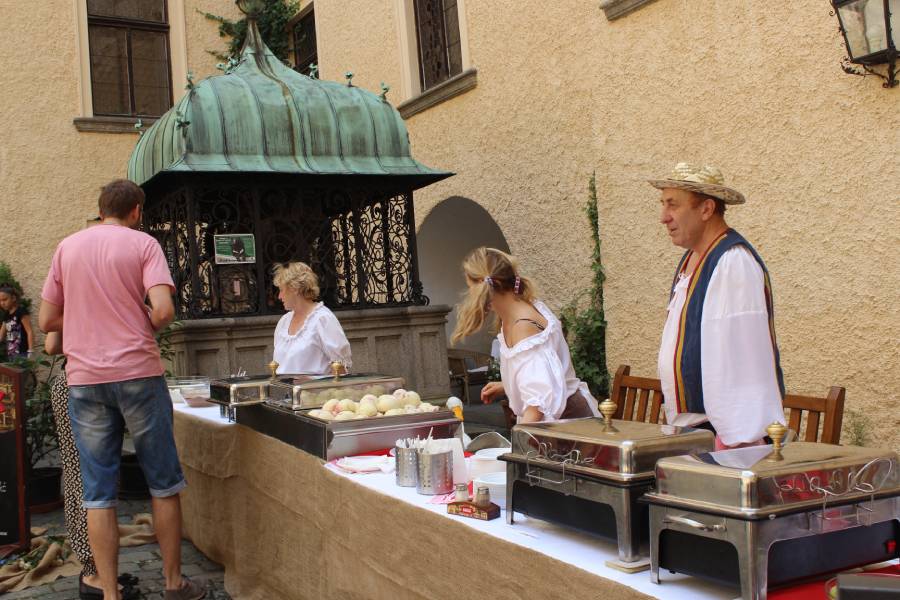 Slavnost ovocných knedlíků na zámku Konopiště. Zdroj: Národní památkový ústav