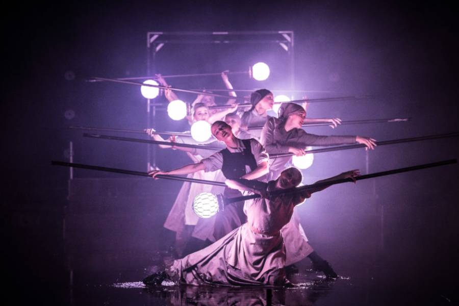 Magická fontána v Praze. Zdroj: Pyroterra