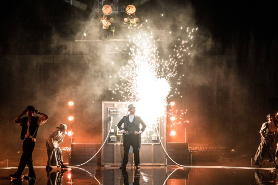 Magická fontána v Praze. Zdroj: Pyroterra