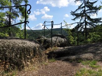 Zřícenina hradu Jezdec. Foto: Petr Fabian. Zdroj: Hrady-zříceniny.cz