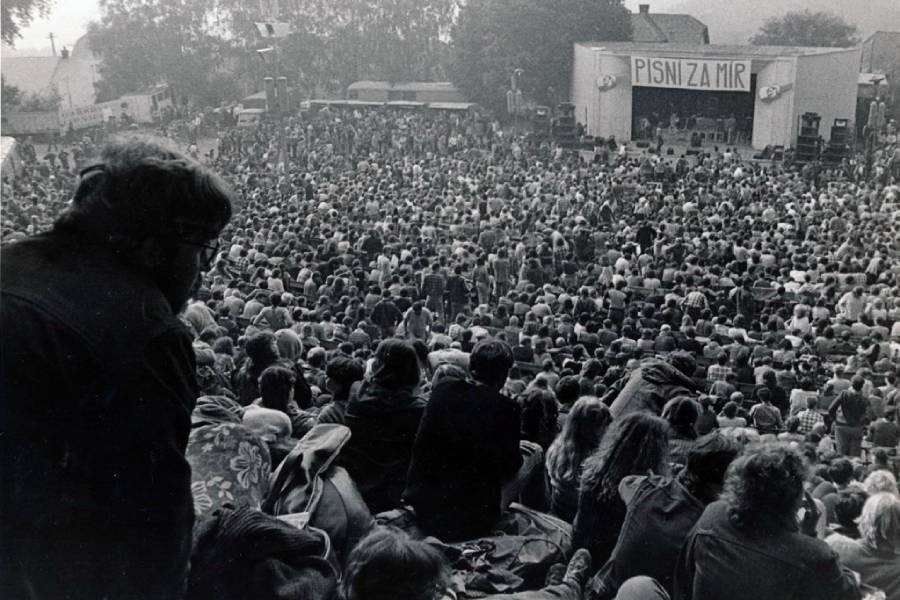 Folková Lipnice v 80. letech, archivní snímek. Zdroj: folkovalipnice.cz