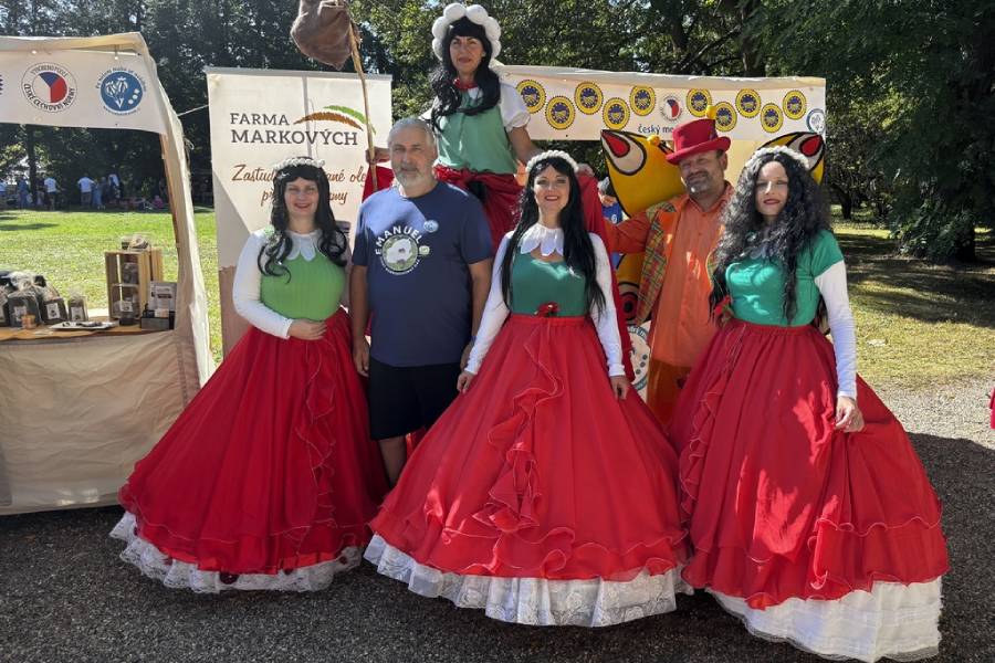 Makové slavnosti na zámku Ploskovice. Zdroj: Café Páv