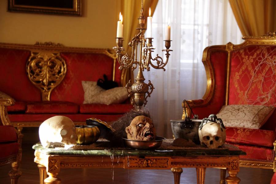 Strašidelné prohlídky na zámku Dětenice. Zdroj: Zámecký resort Dětenice