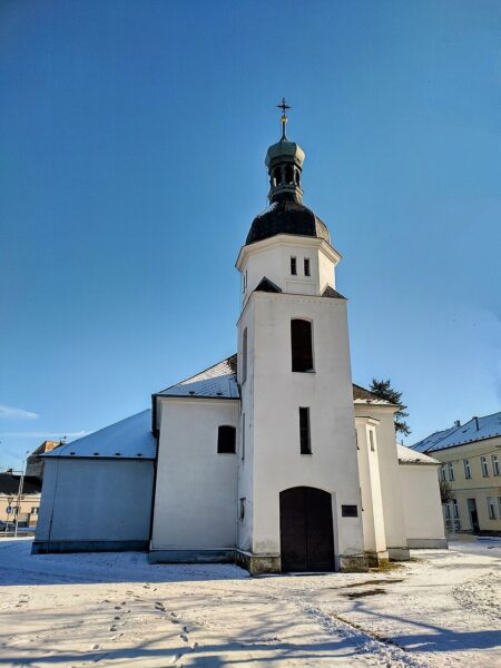 Kostel Nejsvětější Trojice. Zdroj: СЕРП75ДНІПРО, <a href="https://creativecommons.org/licenses/by-sa/4.0">CC BY-SA 4.0</a>  via Wikimedia Commons