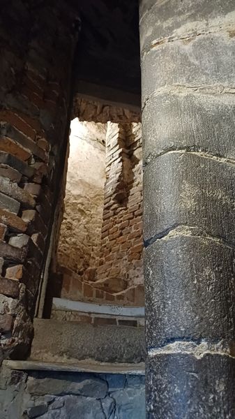 Schodiště ve věži kostela Proměnění Páně v Táboře. Foto: Anna Petruželková