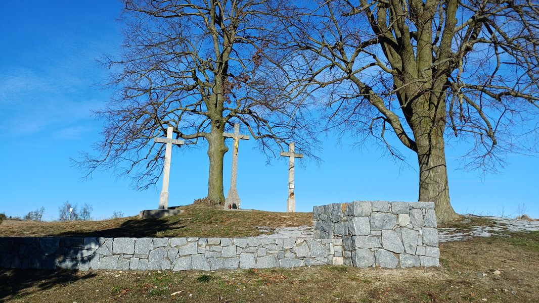 Tři kříže u Velkého Meziříčí. Foto: Anna Petruželková