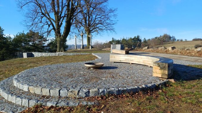 Tři kříže u Velkého Meziříčí. Foto: Anna Petruželková