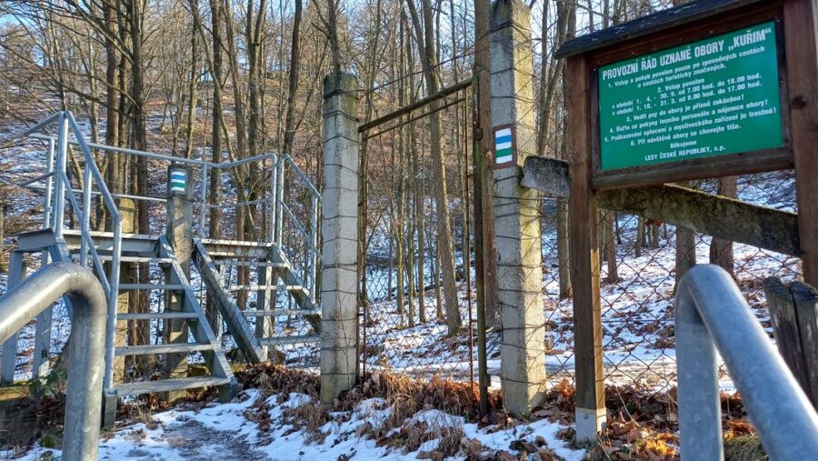 Vstup do obory Kuřim nad Chudčicemi. Foto: Anna Petruželková