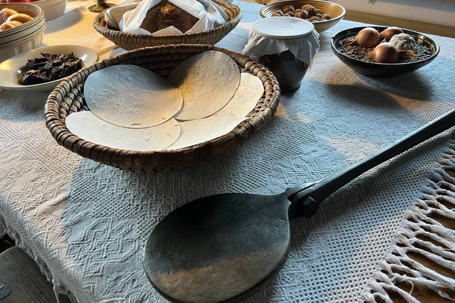 Tradiční pokrmy. Zdroj: Skanzen - Muzeum lidových staveb v Kouřimi