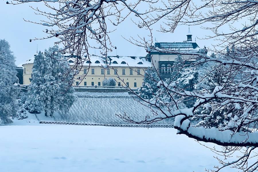 Zámek Zbiroh v zimě. Zdroj: Zámek Zbiroh 
