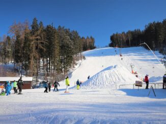 Sjezdovka v Hlinsku. Zdroj: www.skihlinsko.cz