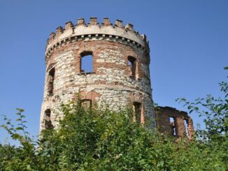 Bývalý větrný mlýn Windsor u Siřejovic na Litoměřicku. Foto: Petr Fabian. Zdroj: Hrady-zříceniny.cz