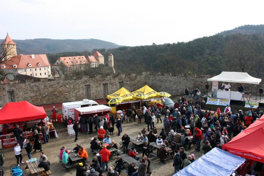 Slavnosti moravského uzeného a vína na hradě Veveří. Zdroj: Národní památkový ústav